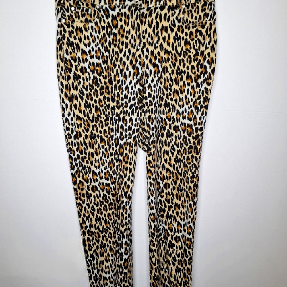Verve Blues leopard print jeans stretch waist size 12.